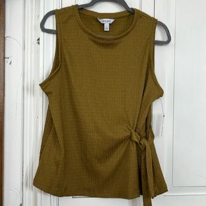 Nine West woman’s top